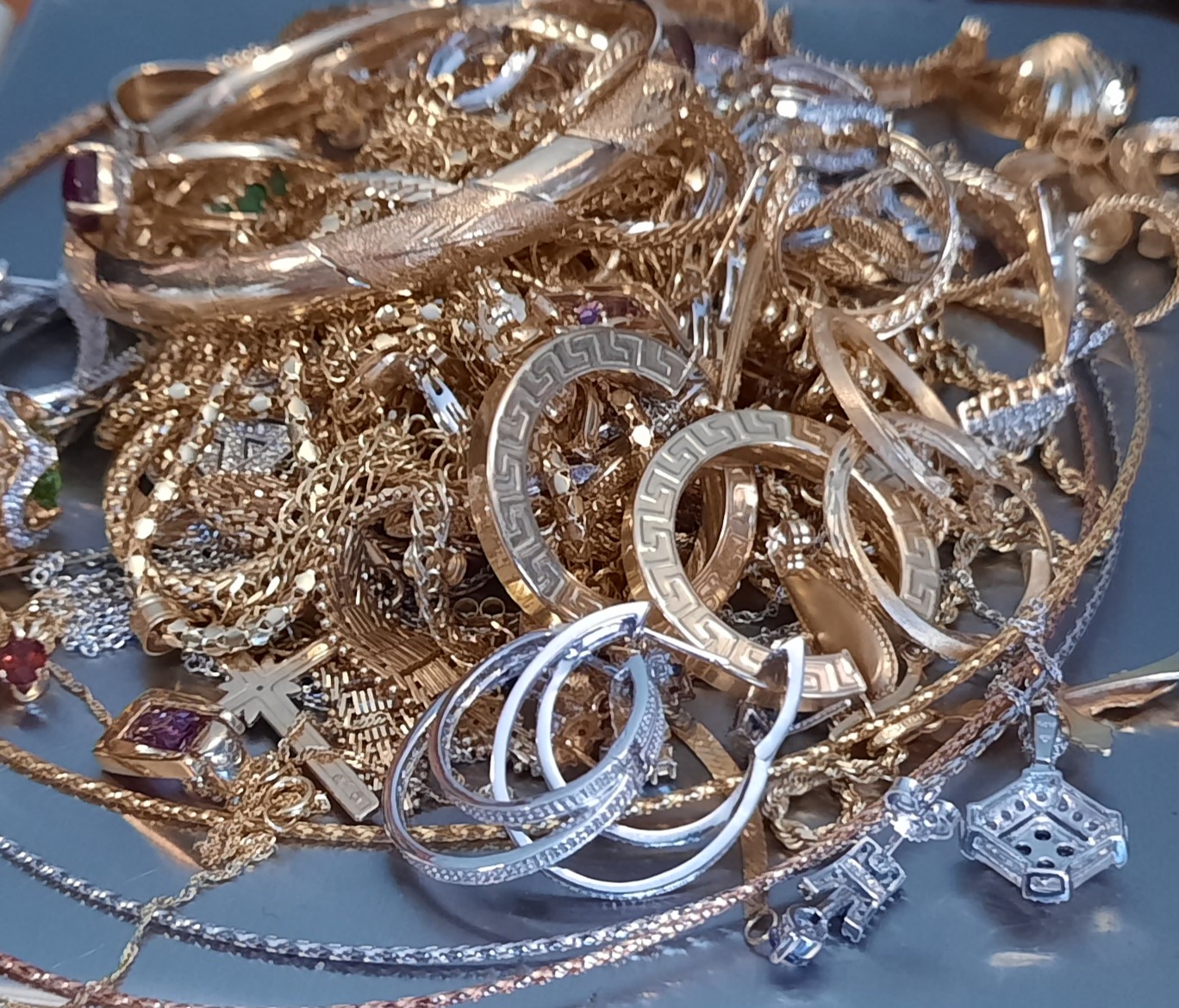 Scrap gold jewelry